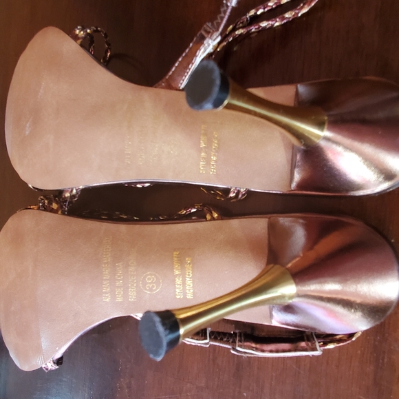 Graduation Spring heels - Picture 7 of 7